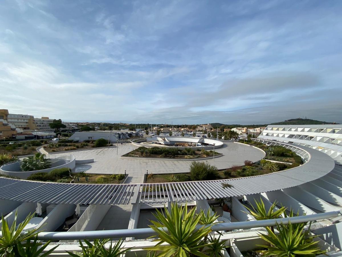 L’amandine port ambonne naturiste Agde Extérieur photo